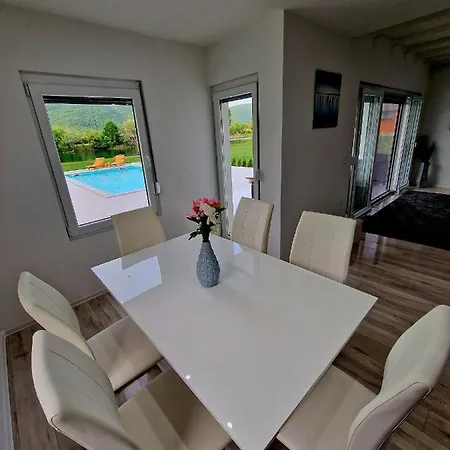 Eda Villa