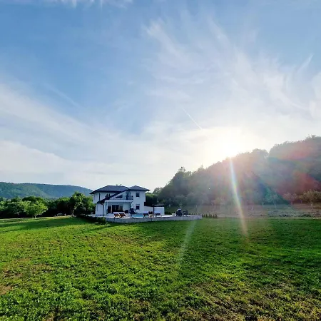 Villa Eda